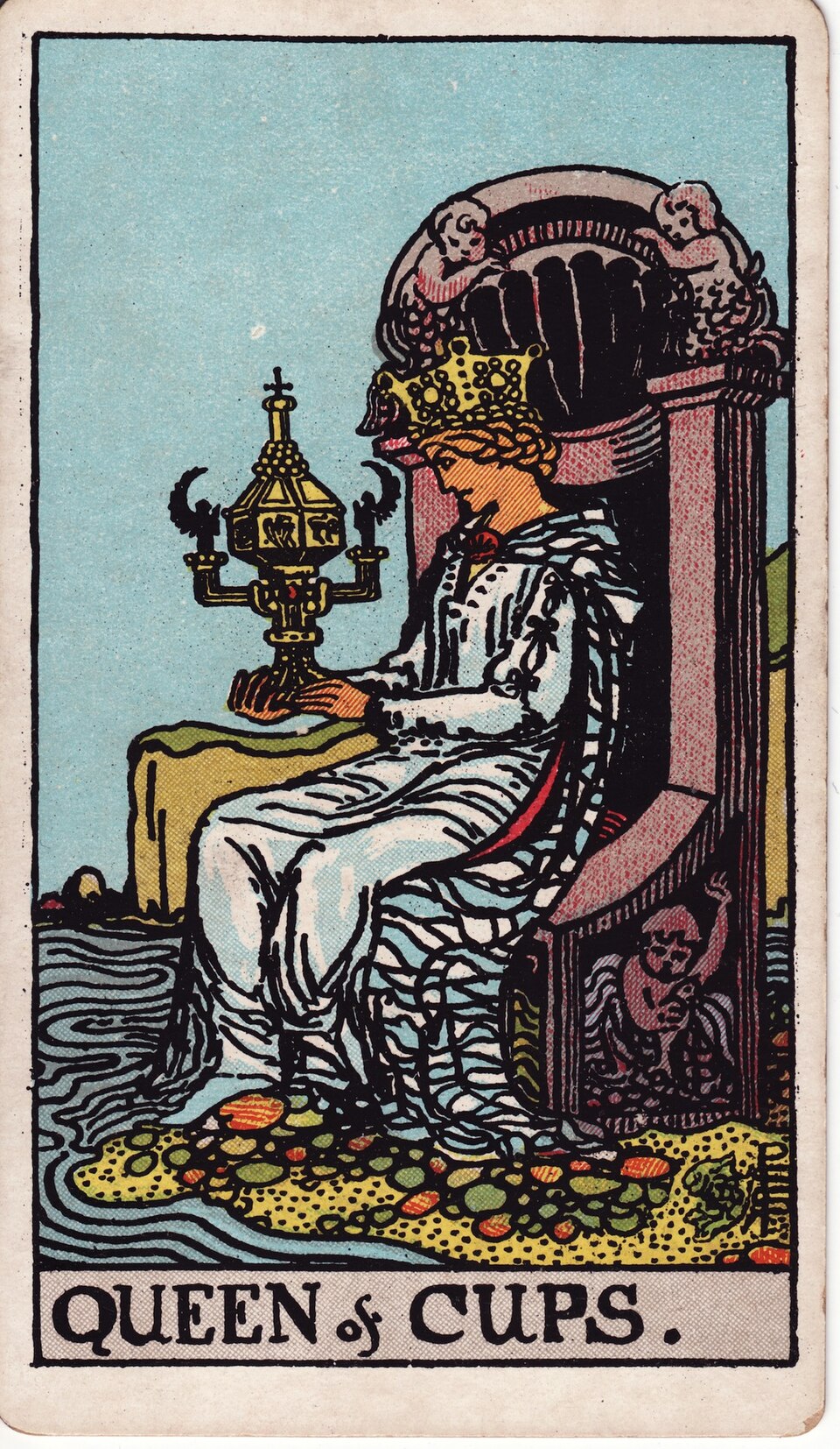 Lá bài Tarot Queen of Cups